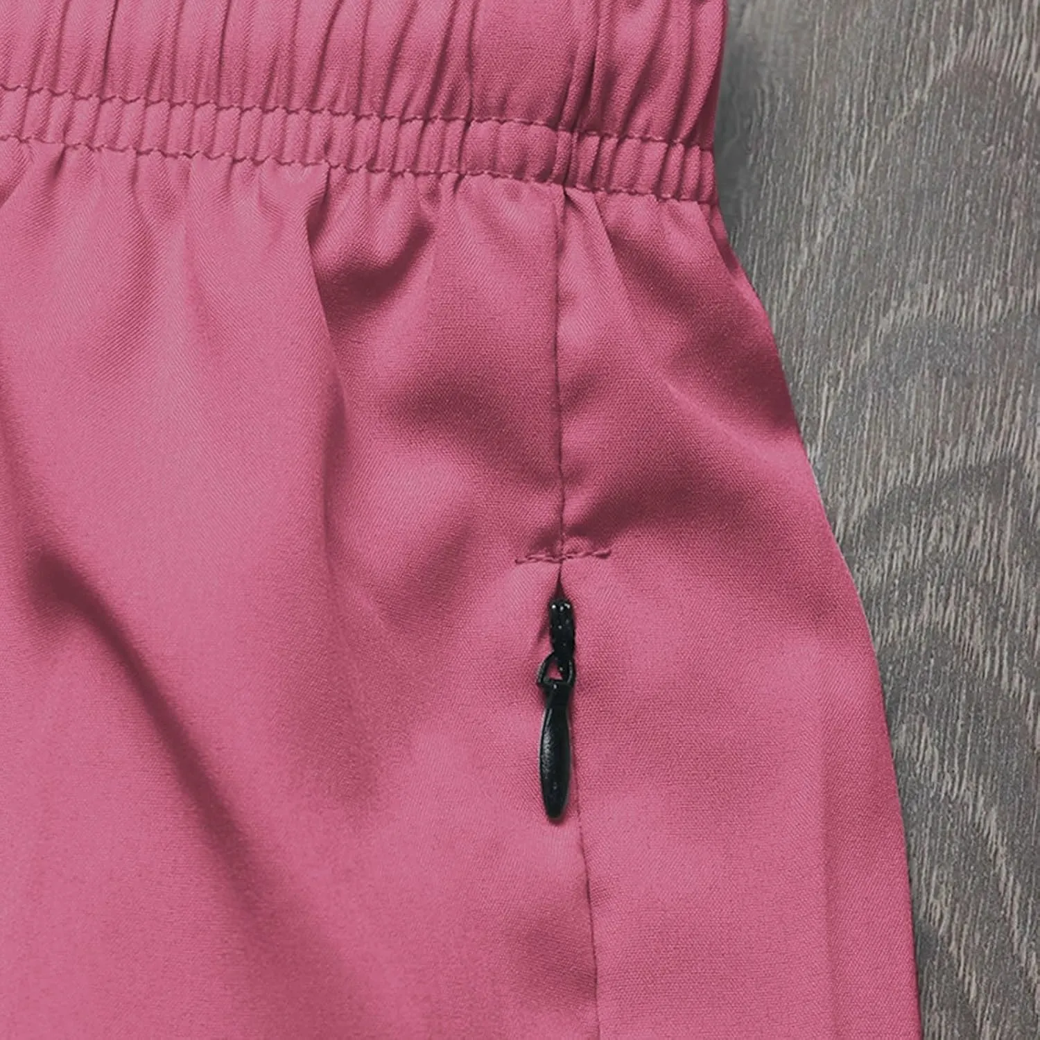 Men's Workout Running Shorts Summer Quick Dry Active Shorts with Zipper Pockets Casual Elastic Waist Athletic Short