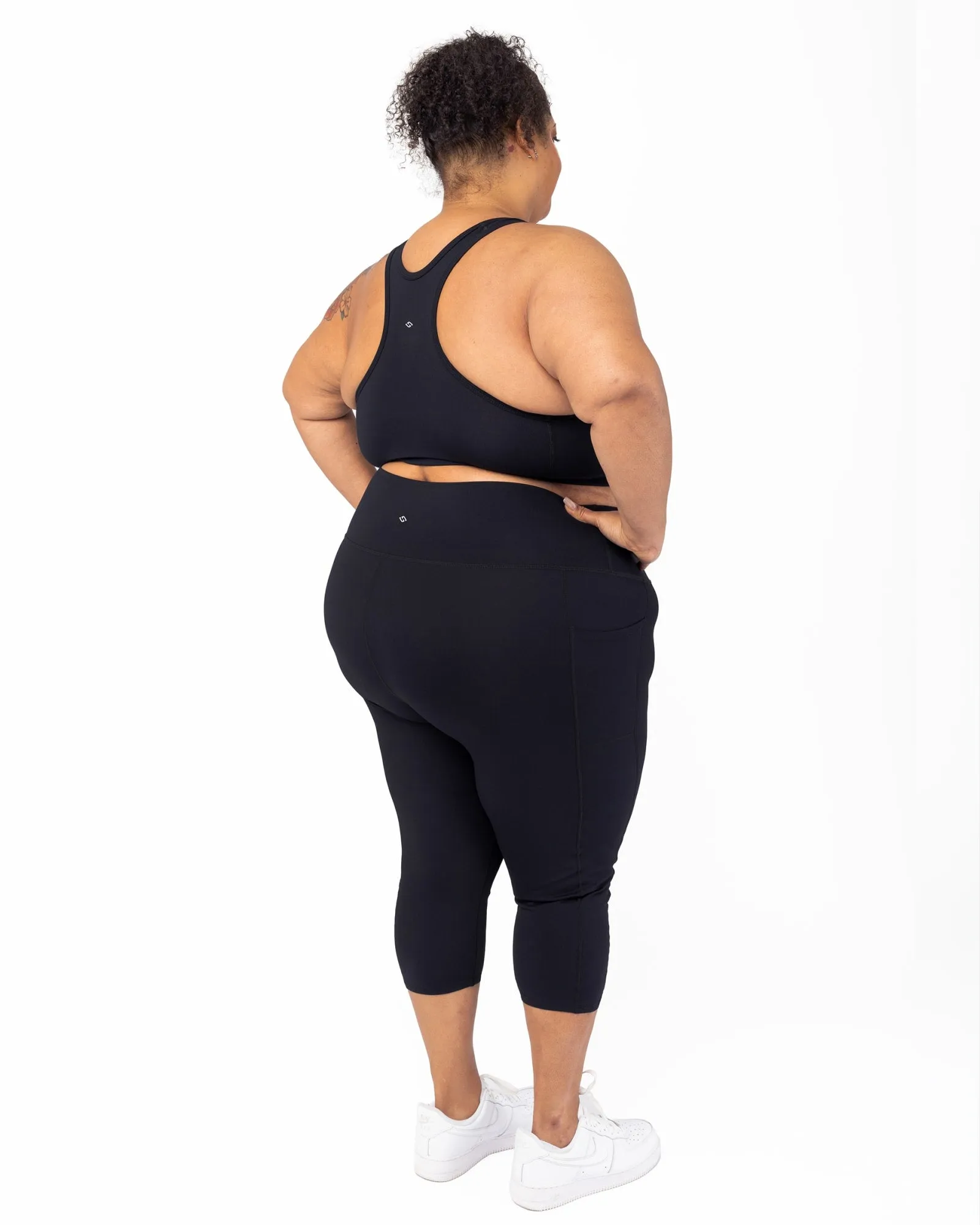 SuperHold™ Pocket Capris | Black